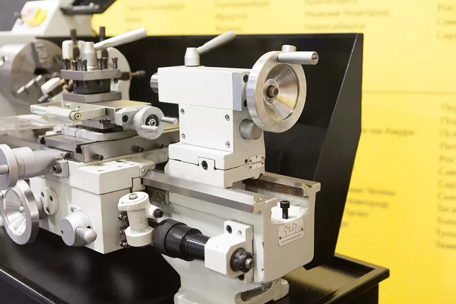 Станок настольный токарный Stalex D250x550C